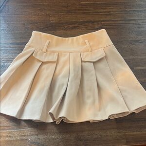 Pleated Mini Skirt in Cream
